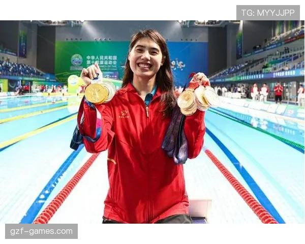 张雨霏训练完直接打车去奢侈品店？